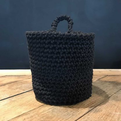 Panier 11cm crocheté en coton recyclé, couleur charbon